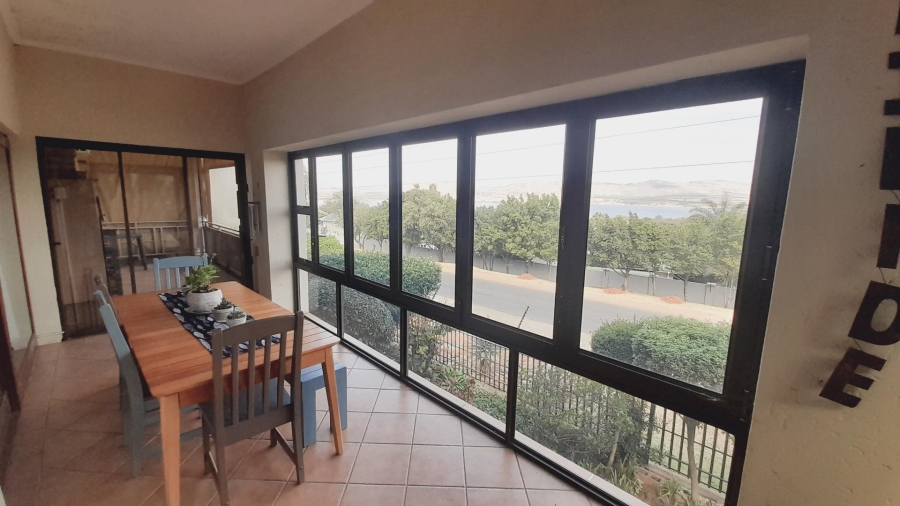 3 Bedroom Property for Sale in Kosmos Ridge North West